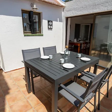 La Caseta De Tatil Evi Cadaqués